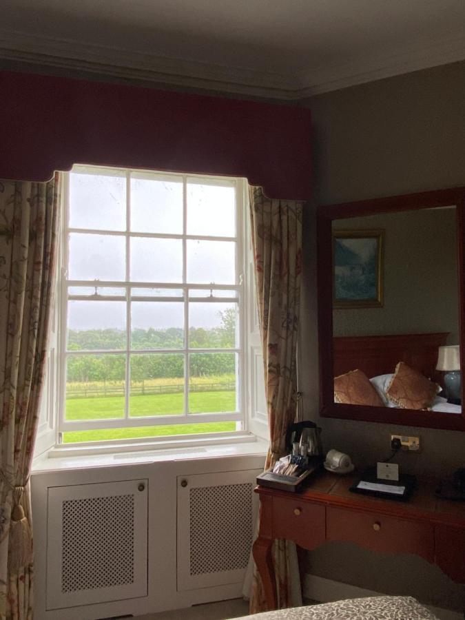 Leixlip Manor Hotel ภายนอก รูปภาพ
