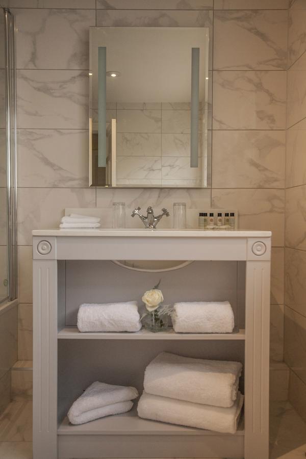 Leixlip Manor Hotel ภายนอก รูปภาพ