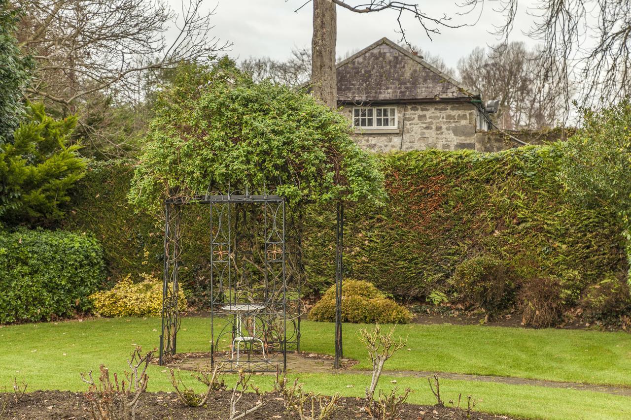 Leixlip Manor Hotel ภายนอก รูปภาพ